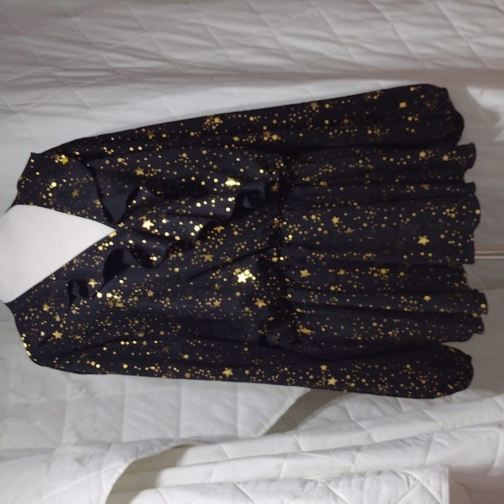 Sparkly gold star ruffled top, sz 3XL